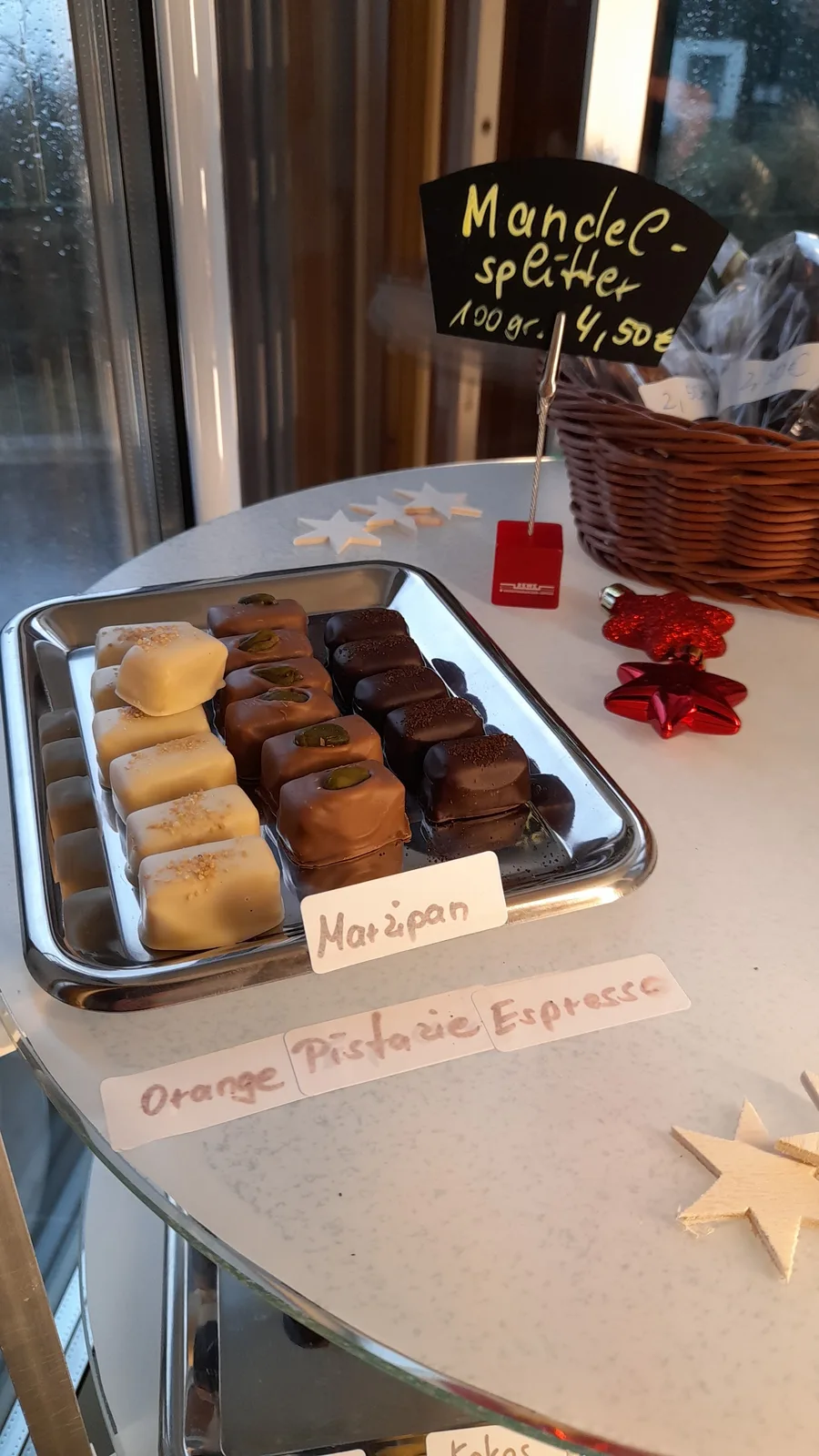 Praline aus der Pralinenstube des Kolmsteiner Hofs 5