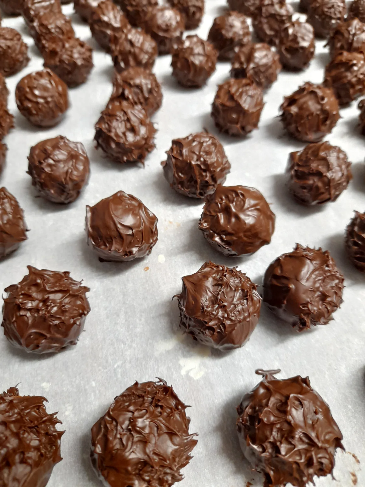 Praline aus der Pralinenstube des Kolmsteiner Hofs 22